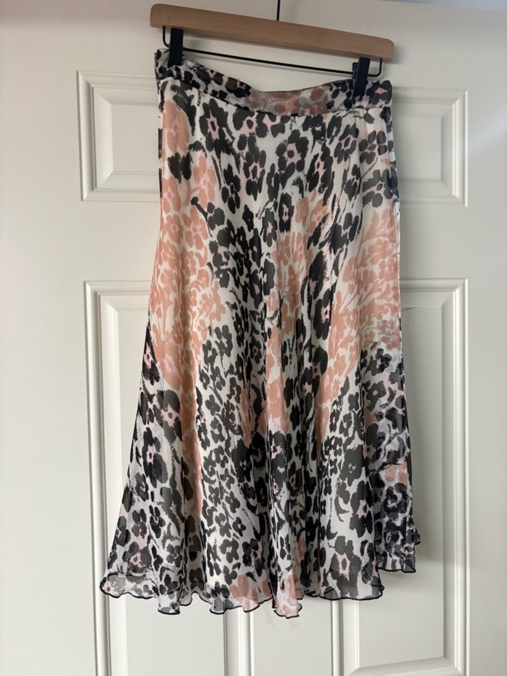 Diane Von  Furstenburg 100% Silk skirt